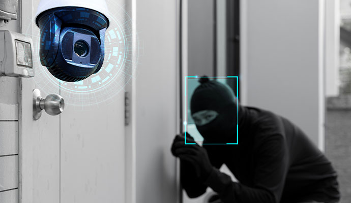 AI security camera featuring facial recognition for burglary detection